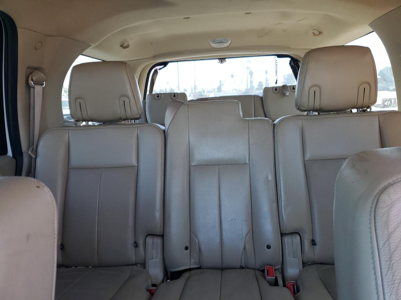 2011 Ford Expedition Xlt VIN: 1FMJU1H52BEF09734 Lot: 70784195