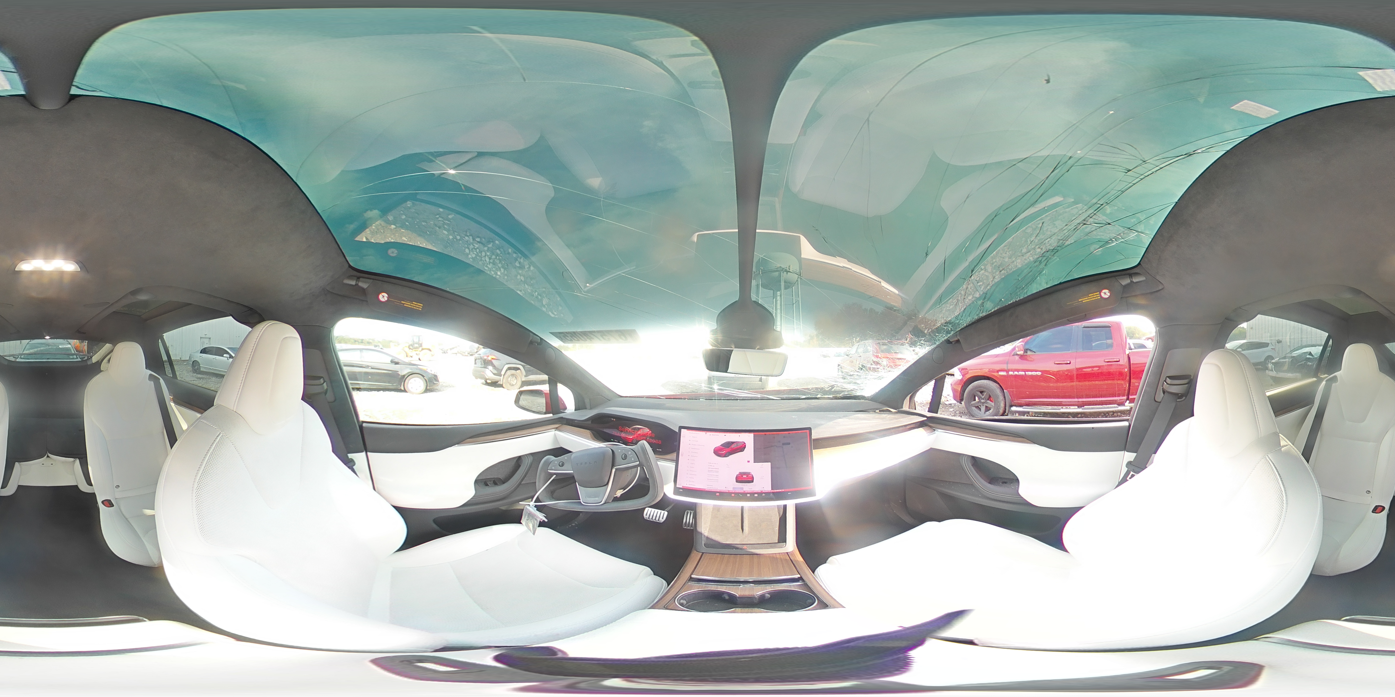 2024 Tesla Model X VIN: 7SAXCBE5XRF448088 Lot: 67574065