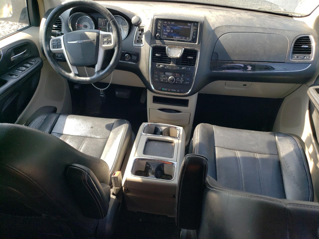 2014 Chrysler Town & Country Touring L VIN: 2C4RC1CG4ER228822 Lot: 67989025