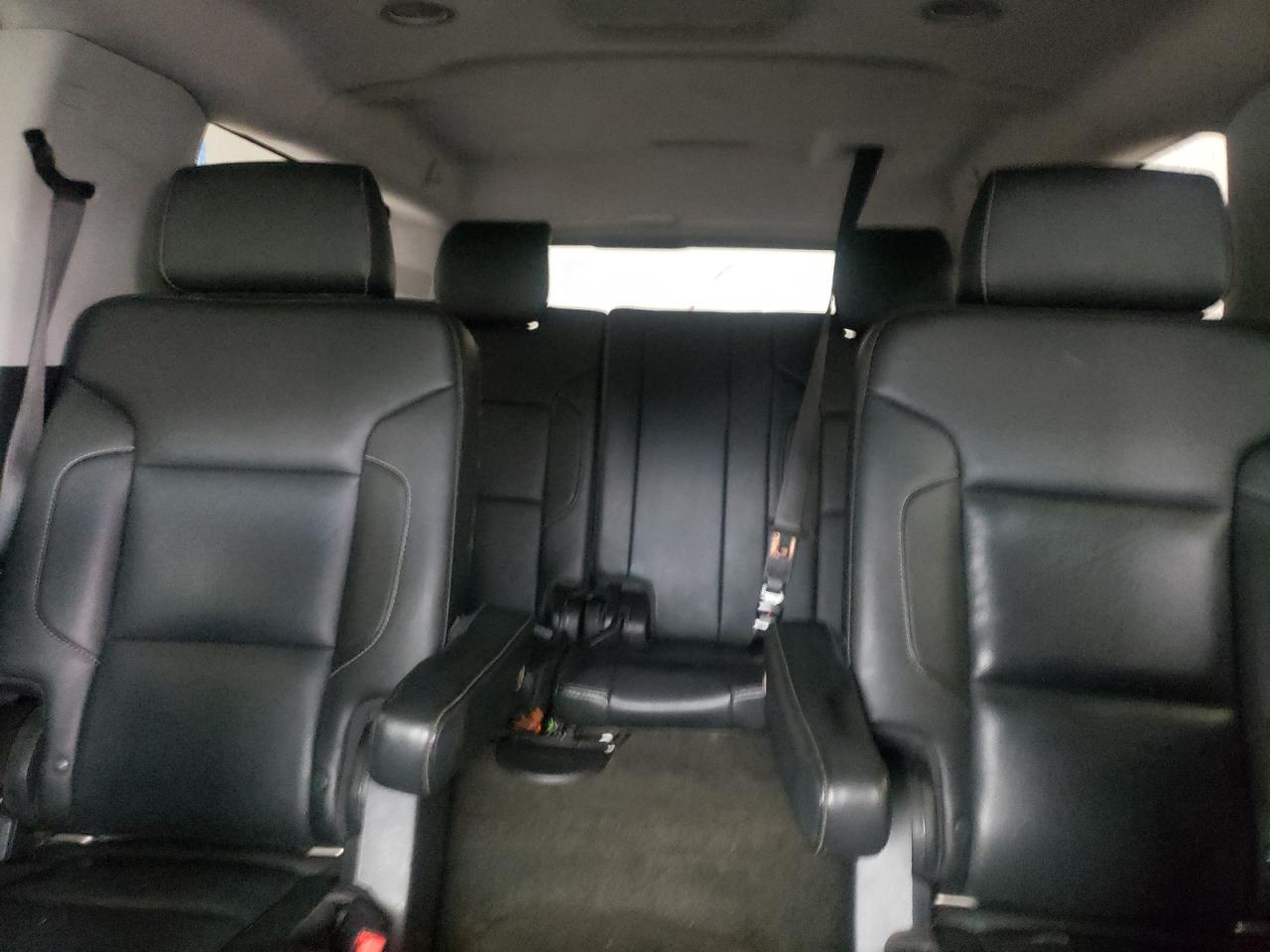 2018 Chevrolet Suburban C1500 Premier VIN: 1GNSCJKC5JR181498 Lot: 68019295