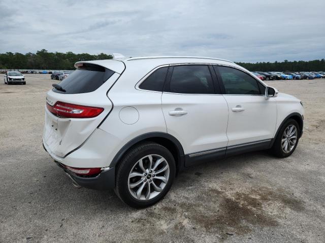 Паркетники LINCOLN MKC 2016 Белы