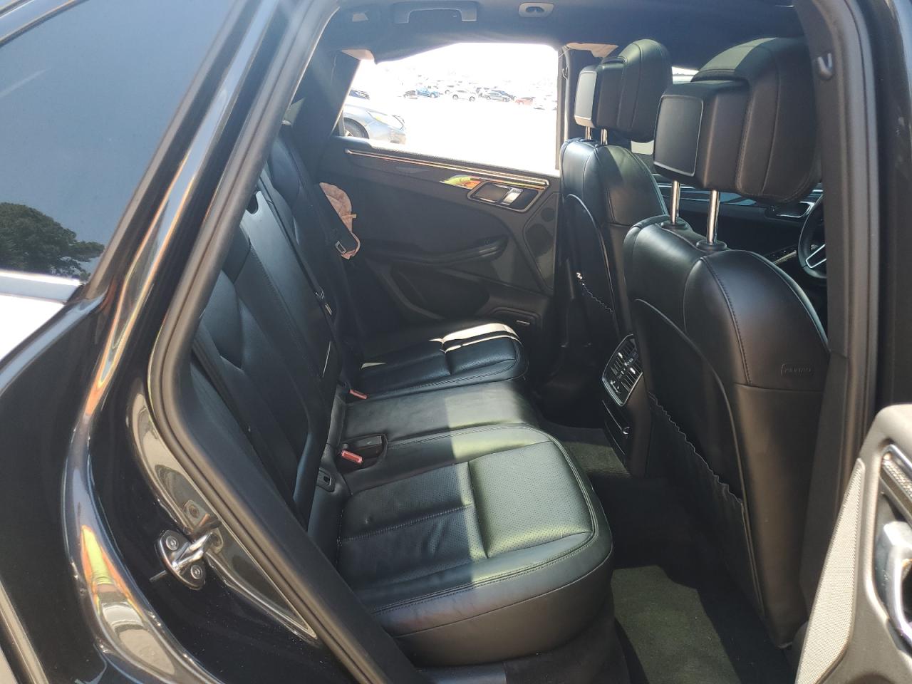 2017 Porsche Macan Gts VIN: WP1AG2A55HLB50281 Lot: 70047305