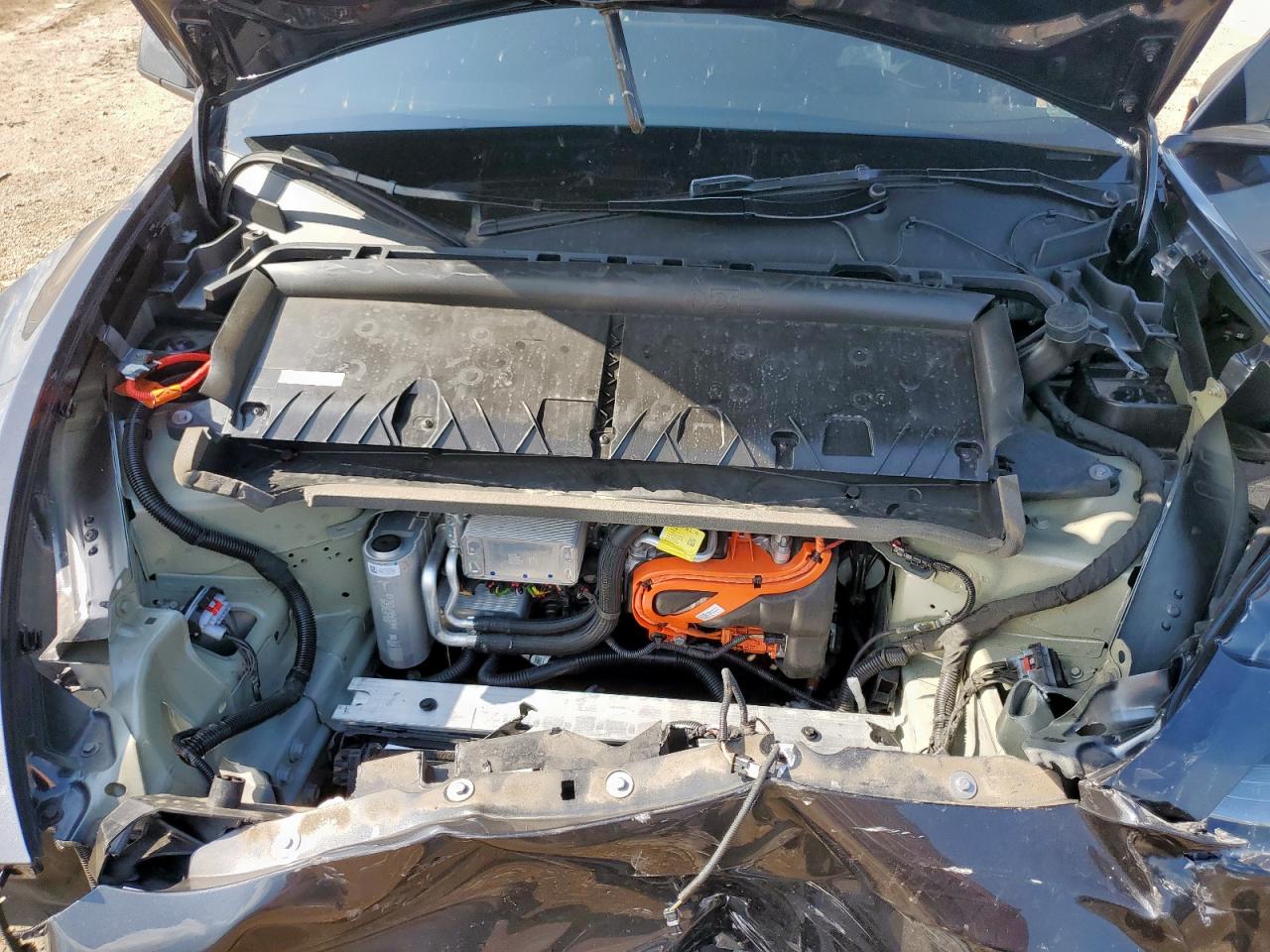 2025 Tesla Model Y VIN: 7SAYGDED8SF230698 Lot: 70599005