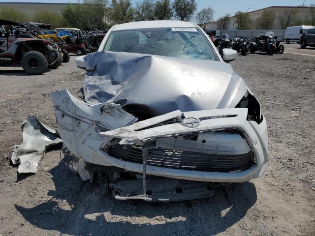 Sedans TOYOTA SCION 2016 White