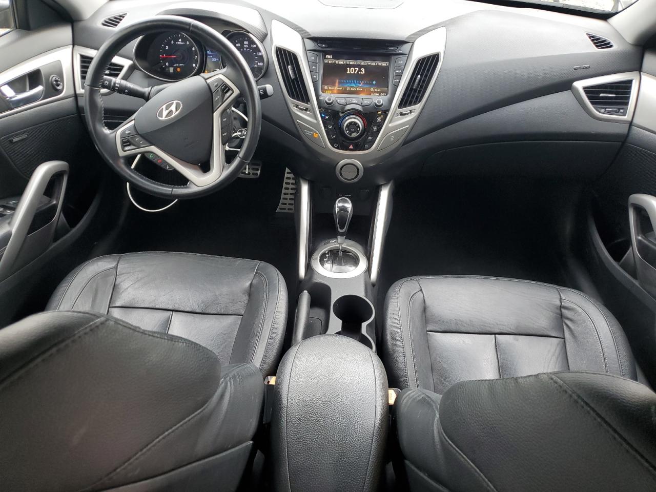 2015 Hyundai Veloster VIN: KMHTC6AD0FU218428 Lot: 68550595