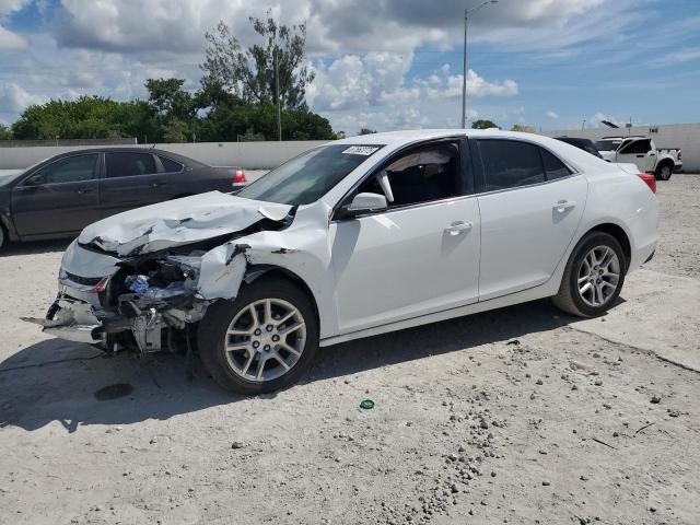 Sedans CHEVROLET MALIBU 2015 Biały