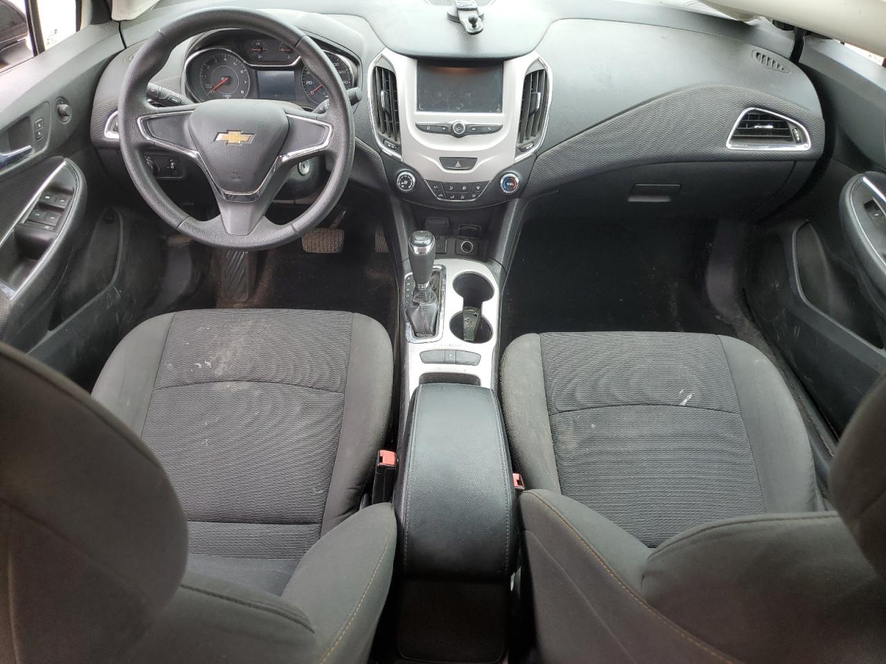 2017 Chevrolet Cruze Ls VIN: 1G1BC5SMXH7120252 Lot: 70664335