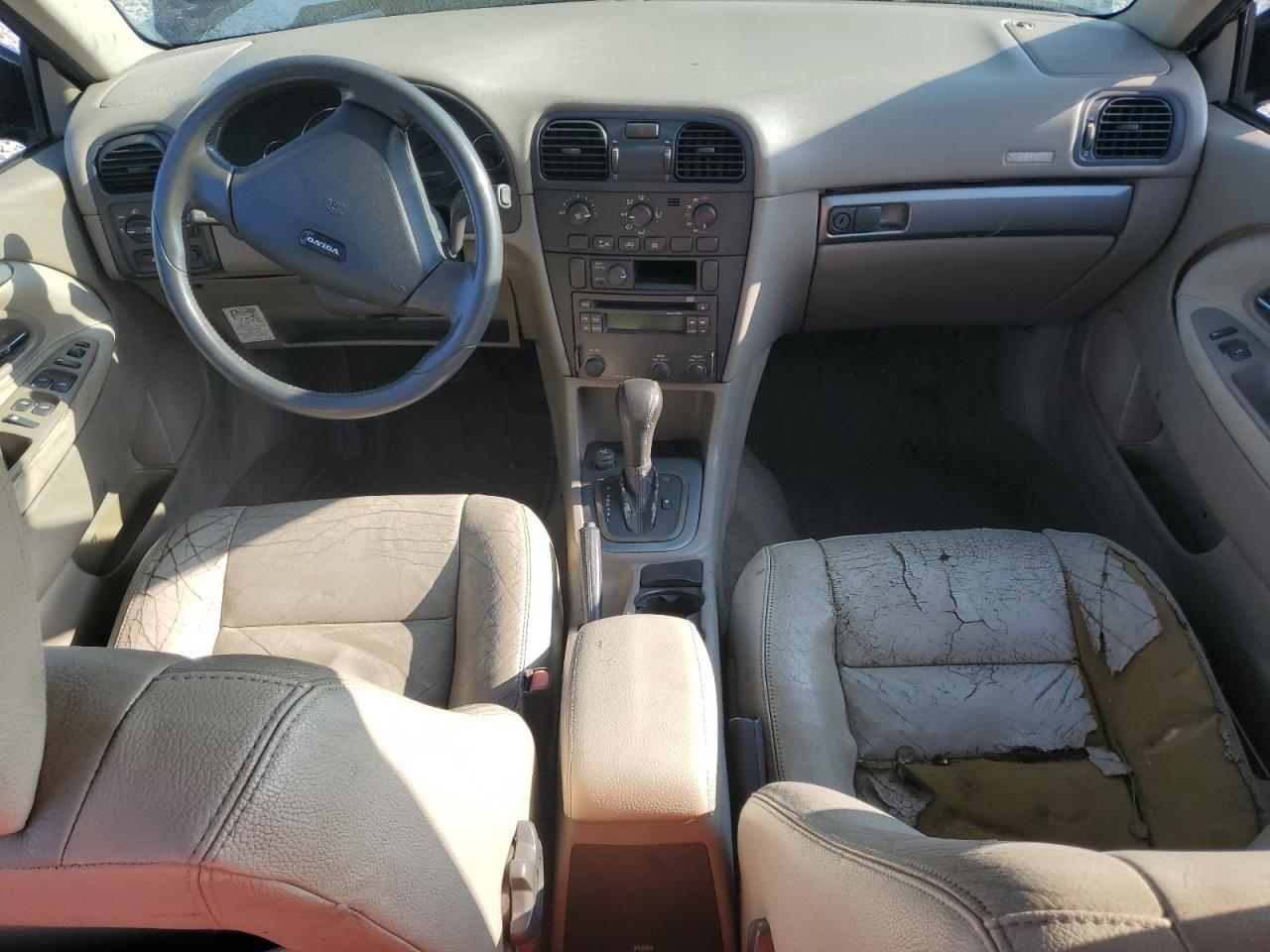 2004 Volvo V40 1.9T VIN: YV1VW27544F033744 Lot: 69582455