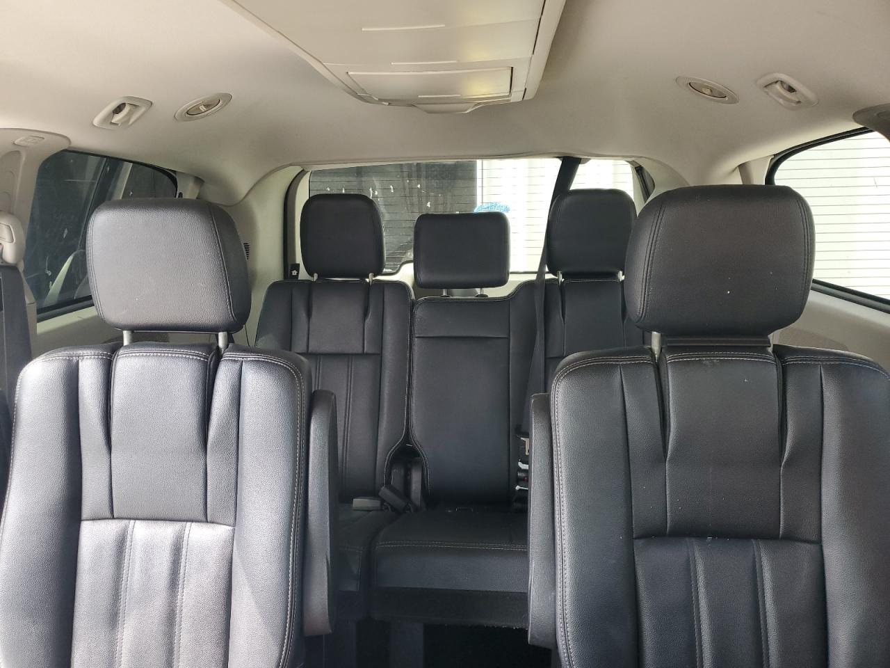 2016 Chrysler Town & Country Touring VIN: 2C4RC1BGXGR198049 Lot: 69820285