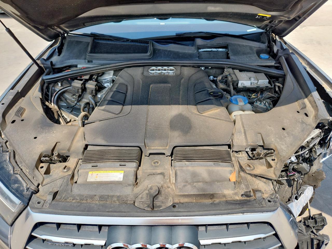 2017 Audi Q7 Premium Plus VIN: WA1LAAF75HD000174 Lot: 70449875