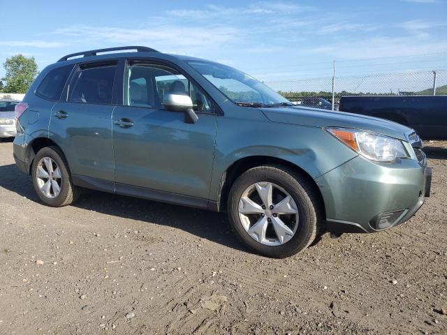  SUBARU FORESTER 2015 Zielony