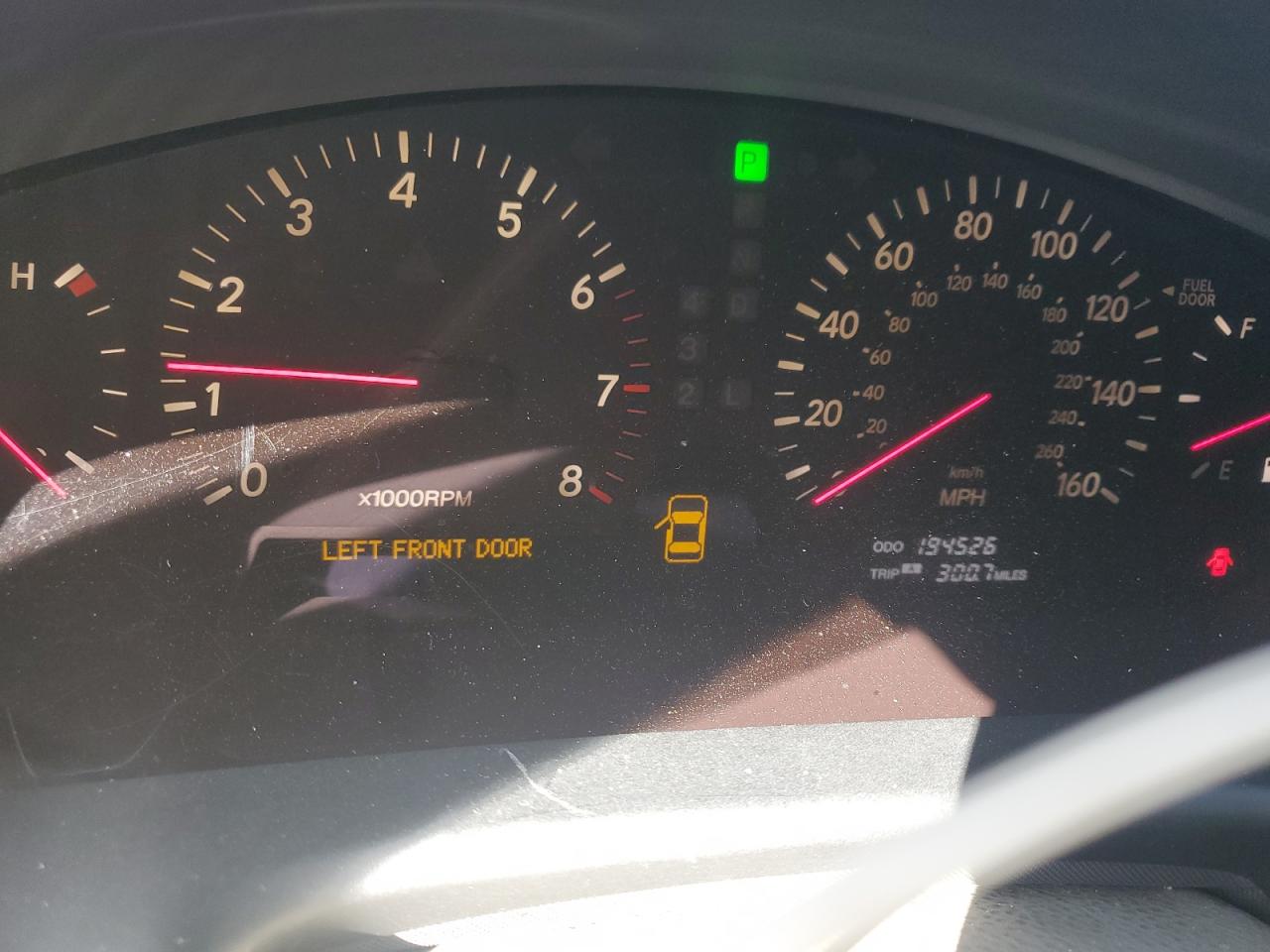 2001 Lexus Ls 430 VIN: JTHBN30F310033526 Lot: 70879025