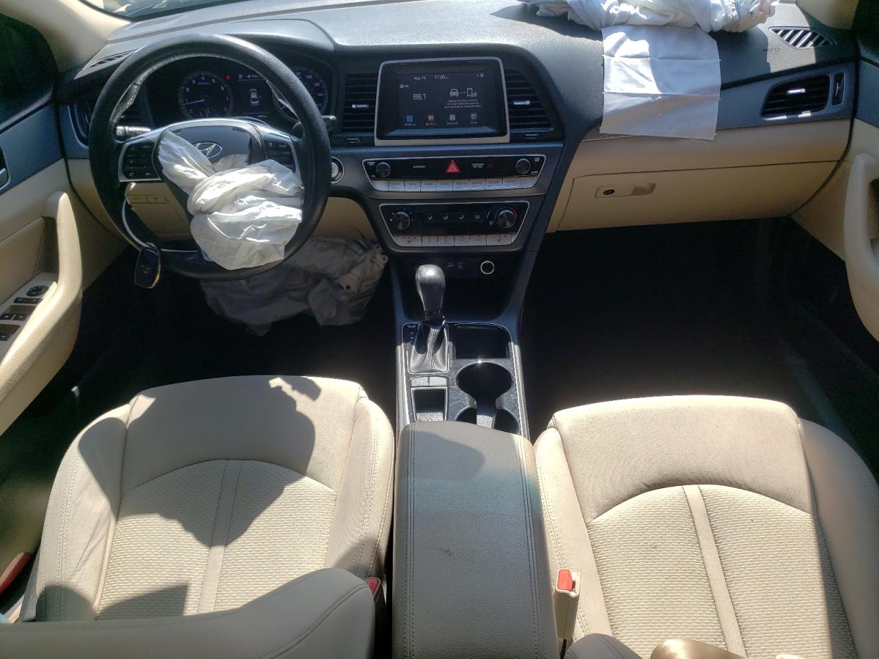 2018 Hyundai Sonata Sport VIN: 5NPE34AF3JH655121 Lot: 68893995