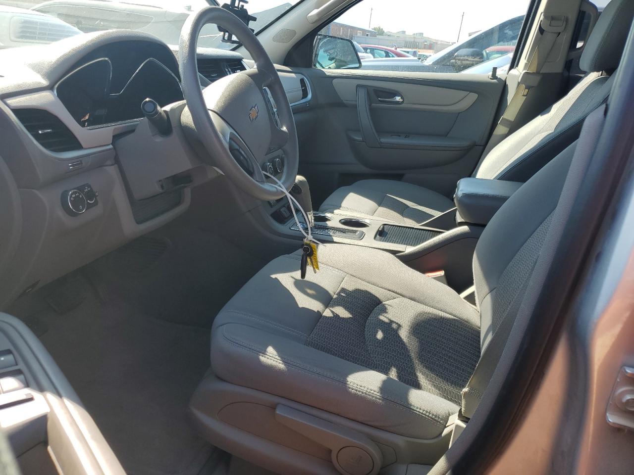 2016 Chevrolet Traverse Ls VIN: 1GNKVFED1GJ310663 Lot: 68890295