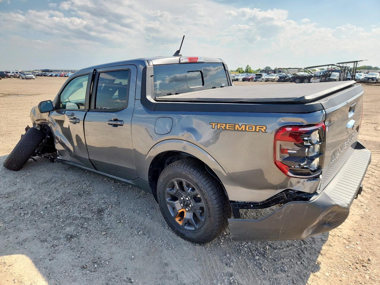 2024 Ford Maverick Lariat Tremor grey null gasoline 3FTTW8R91RRB3362X photo #3