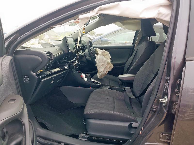 2021 TOYOTA YARIS DESI