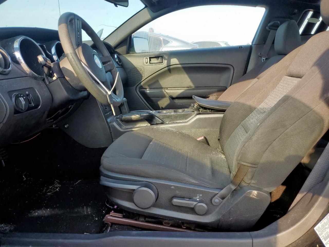 2006 Ford Mustang VIN: 1ZVFT80N165218081 Lot: 70607395