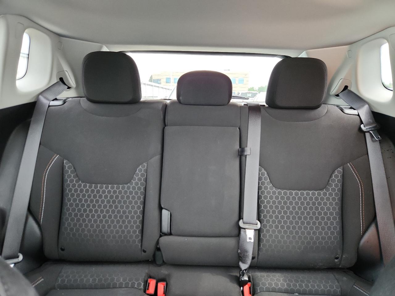 2020 Jeep Compass Sport VIN: 3C4NJDAB4LT223613 Lot: 68883395