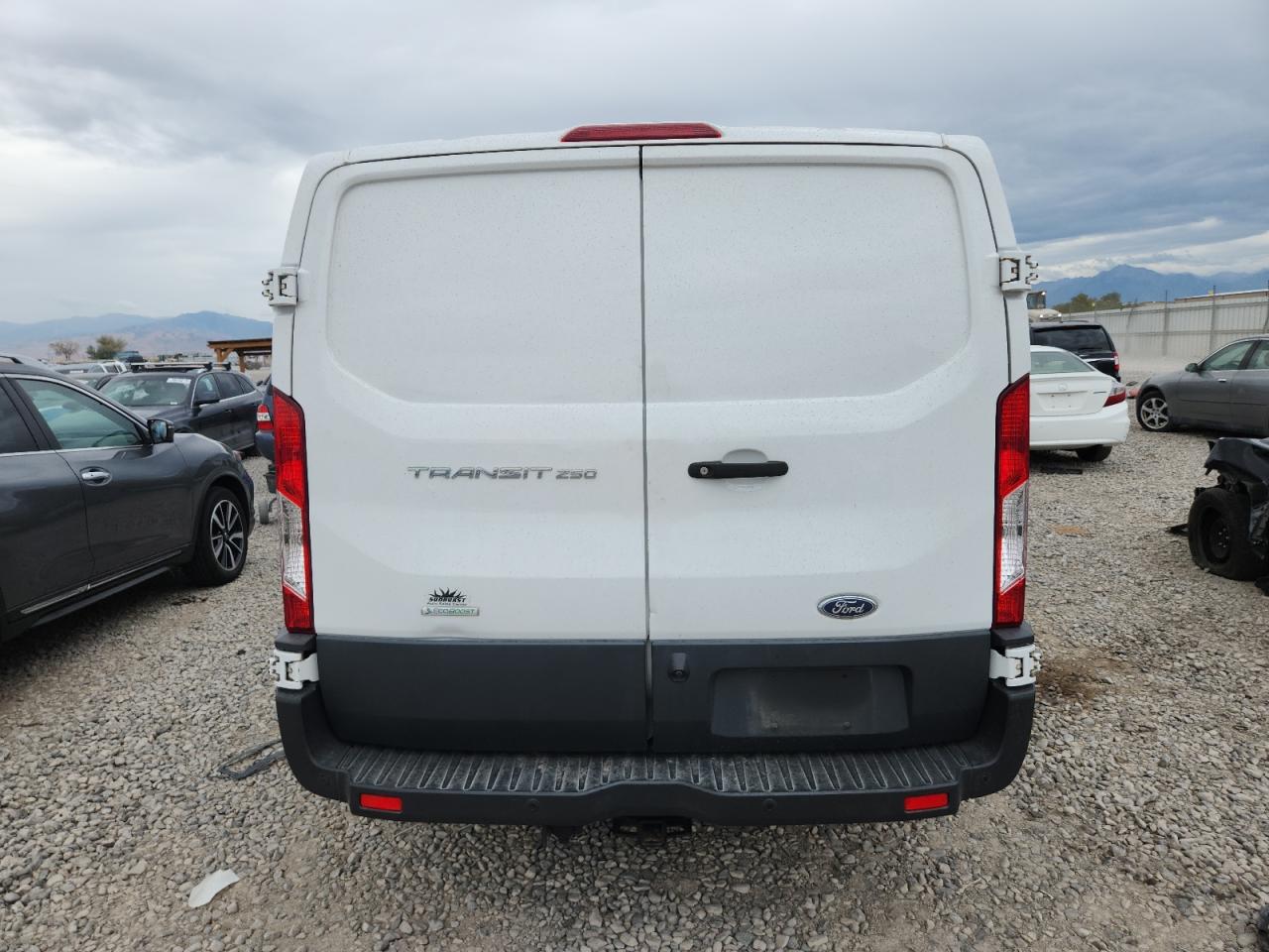 2018 Ford Transit T-250 VIN: 1FTYR1ZG9JKB28984 Lot: 70345795