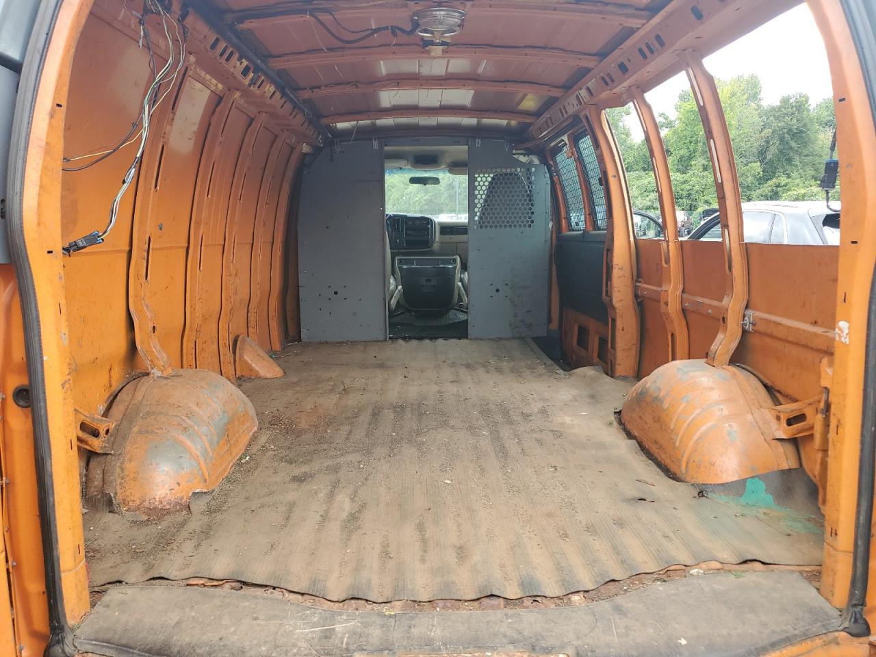 2000 Chevrolet Express G2500 VIN: 1GCGG29F5Y1262583 Lot: 70409045