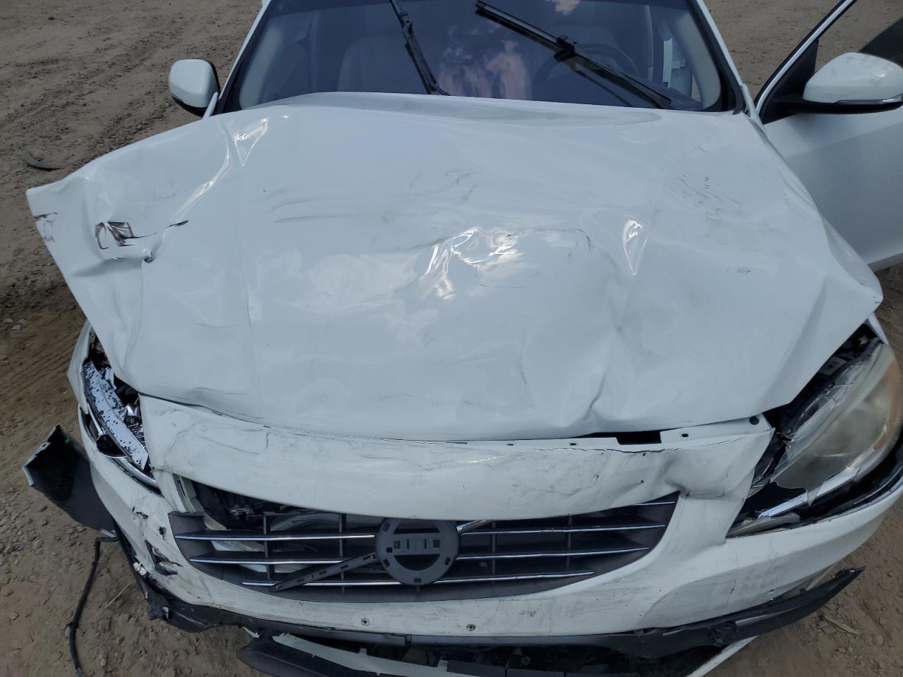 2015 Volvo S60 Premier VIN: YV140MFB5F2302635 Lot: 68660995