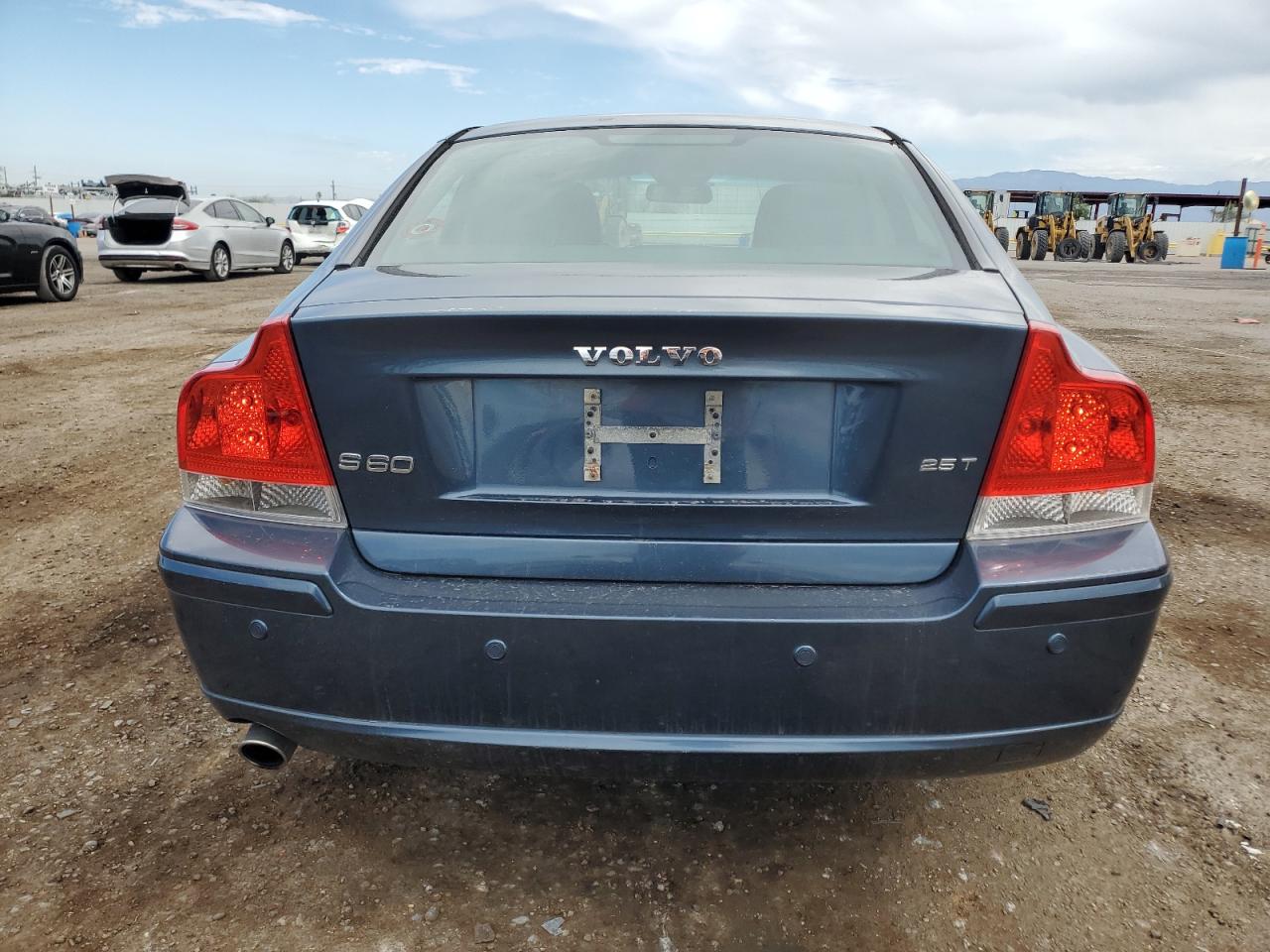 2008 Volvo S60 2.5T VIN: YV1RS592382688525 Lot: 71030255
