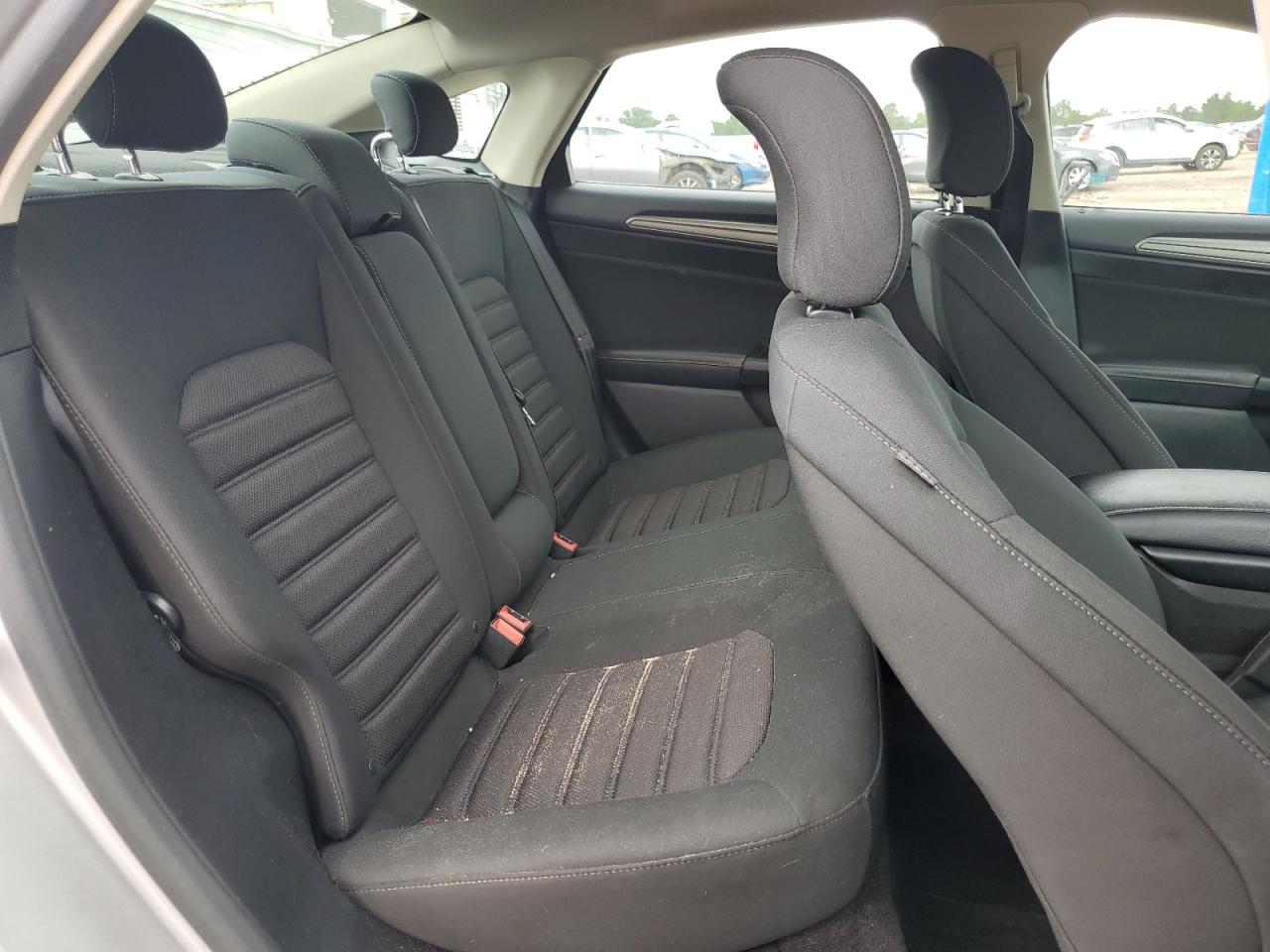 2017 Ford Fusion Se VIN: 3FA6P0H73HR168417 Lot: 69910515