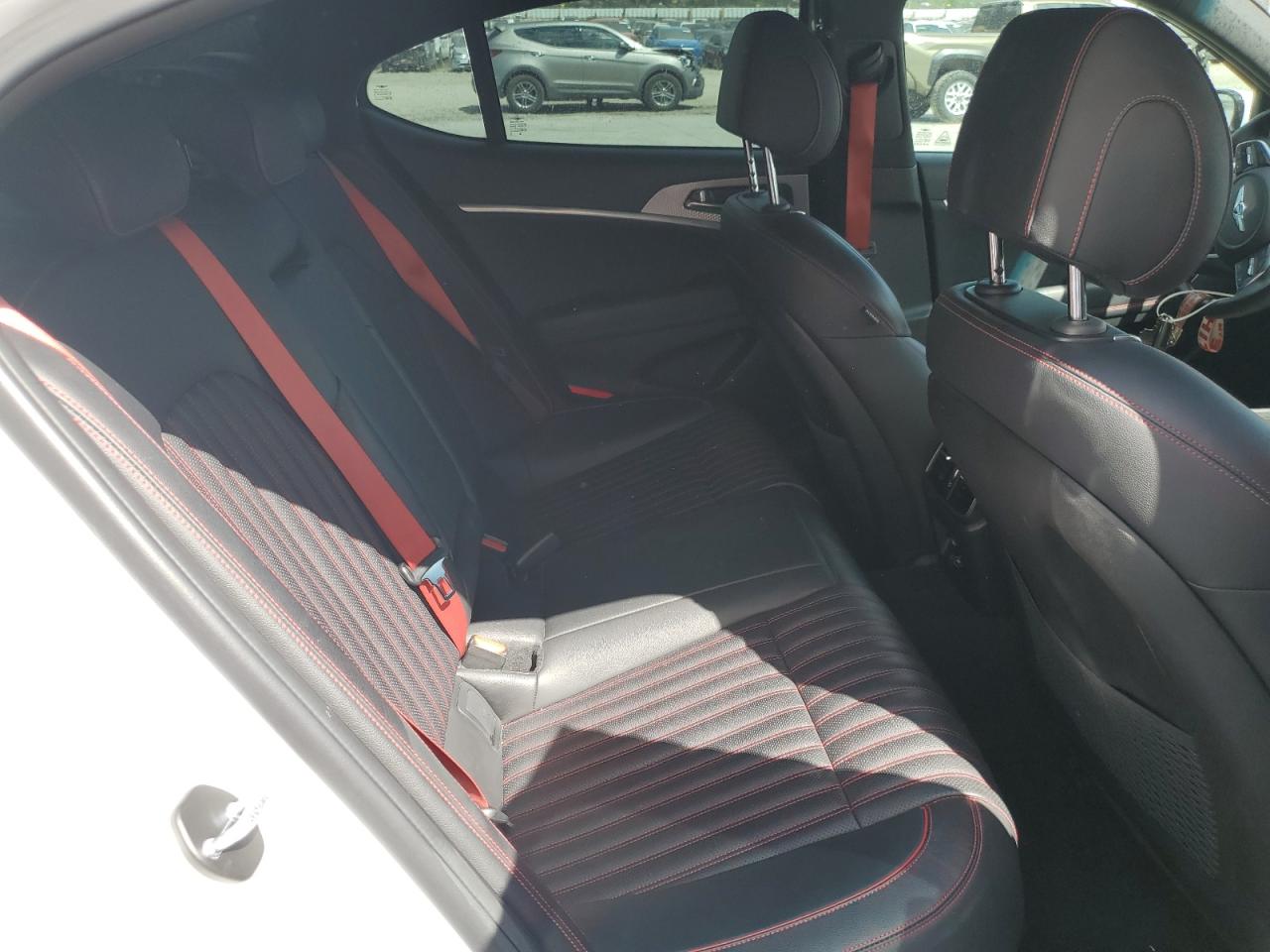 2022 Genesis G70 Base VIN: KMTG54TE0NU092758 Lot: 70348805