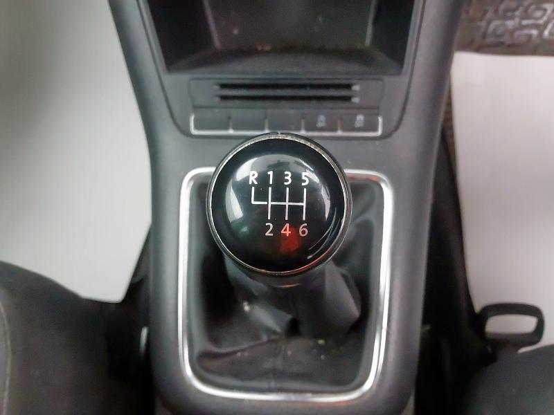 2012 VOLKSWAGEN TIGUAN S T