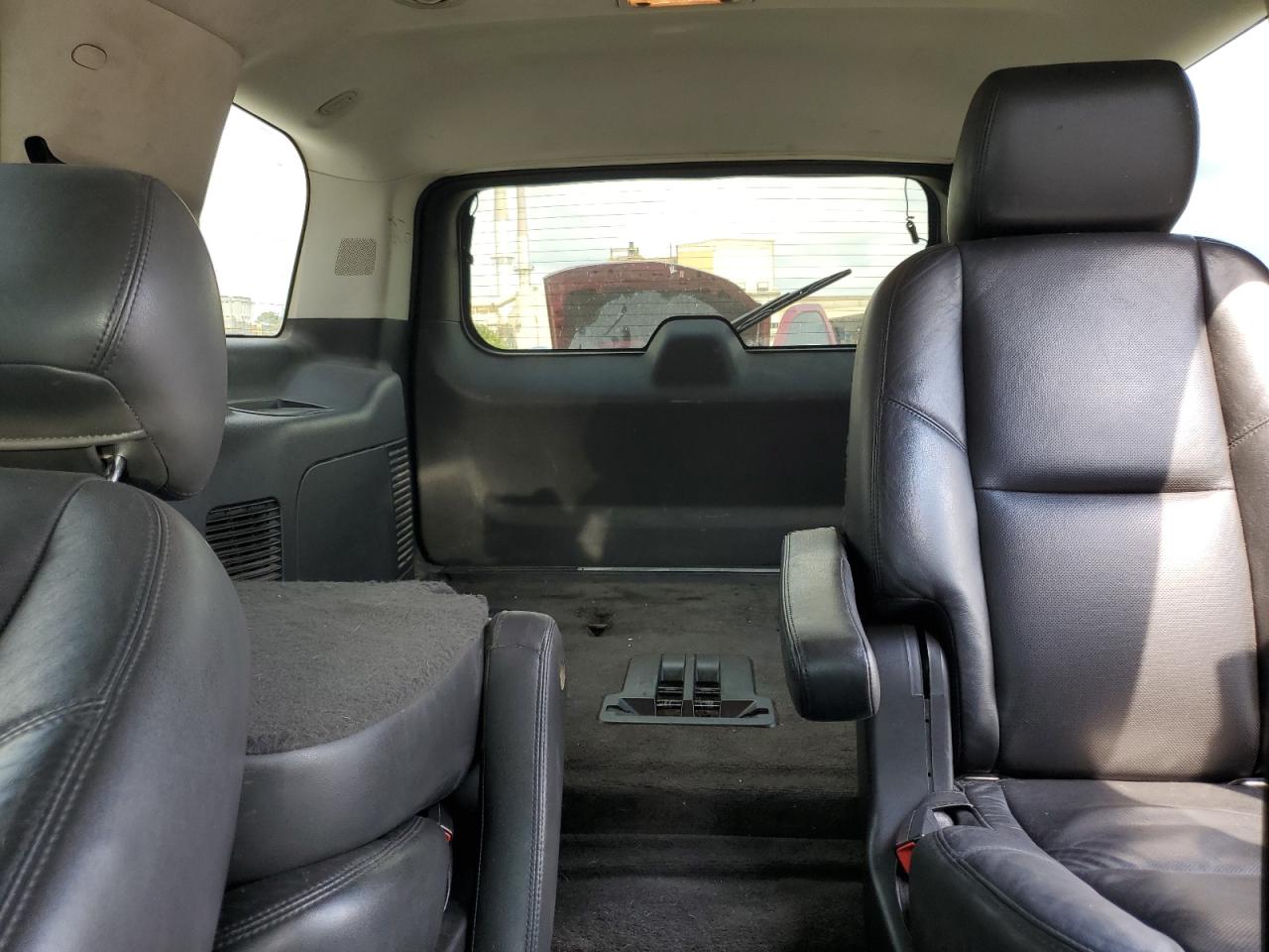 2011 Cadillac Escalade VIN: 1GYS3AEF2BR324773 Lot: 68025835