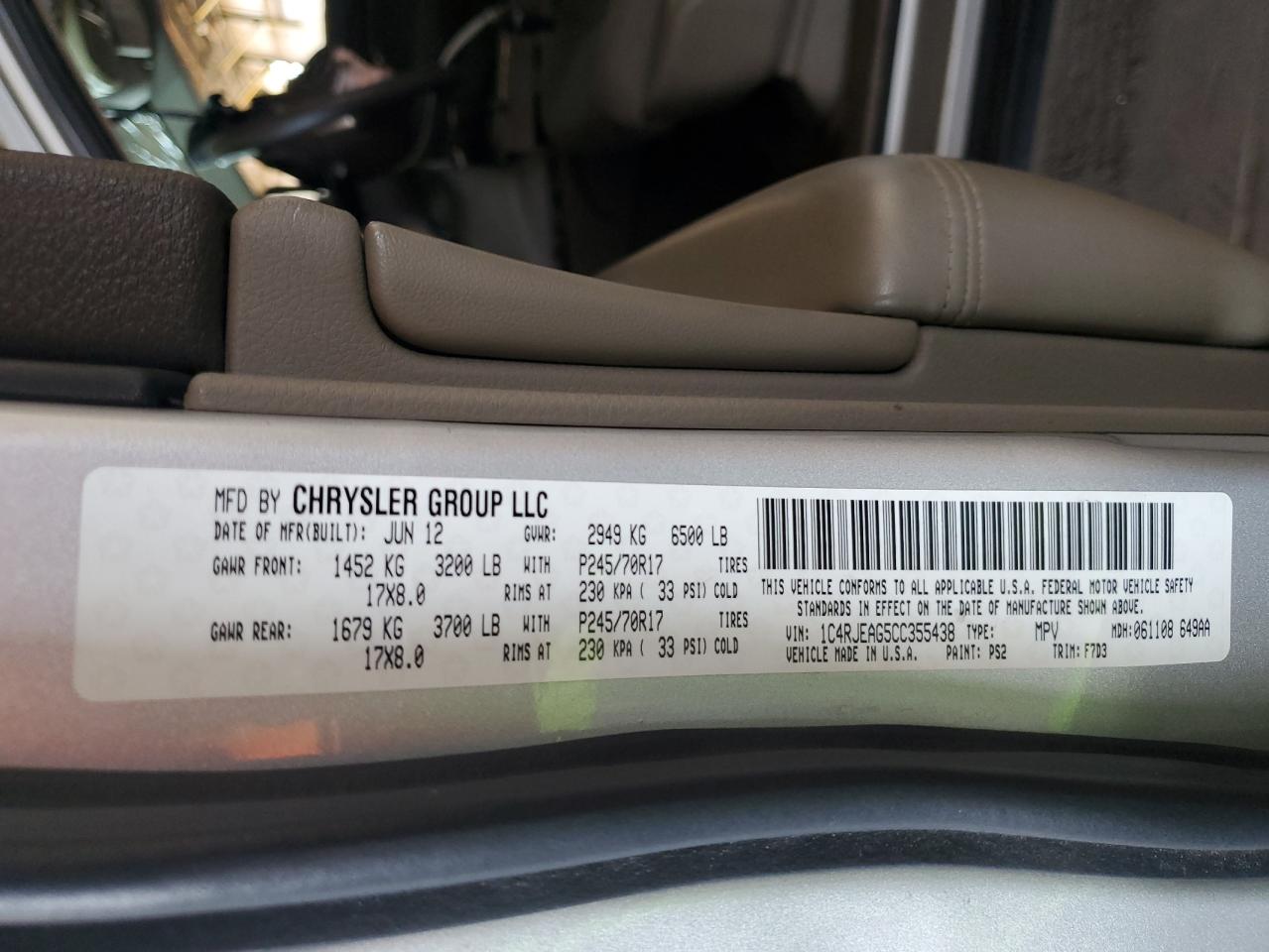 1C4RJEAG5CC355438 2012 Jeep Grand Cherokee Laredo