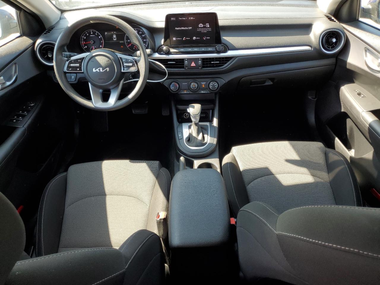 3KPF24AD2NE435887 2022 Kia Forte Fe