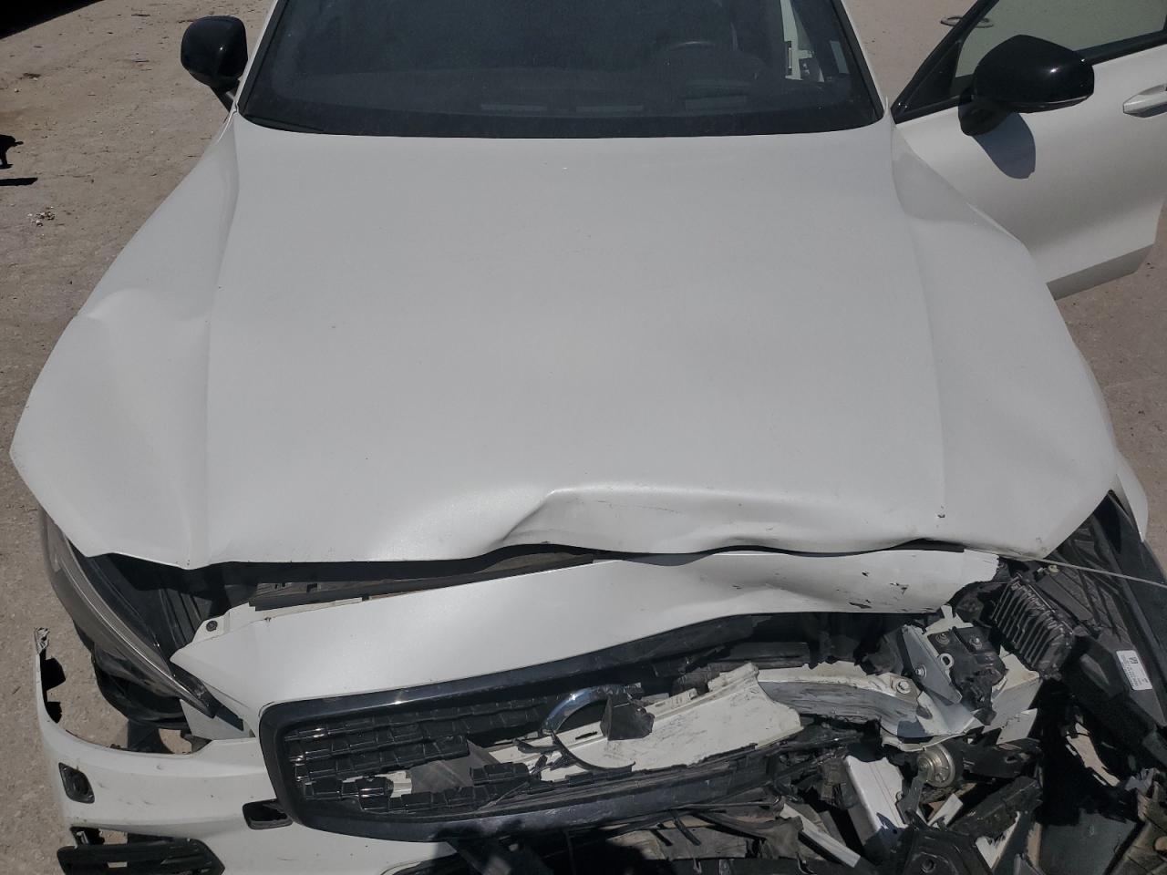 2022 Volvo S60 T8 Recharge R-Design VIN: 7JRBR0FM5NG17928 Lot: 70516695