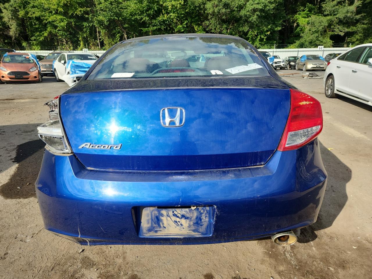 2011 Honda Accord Ex VIN: 1HGCS1B76BA015964 Lot: 70692455