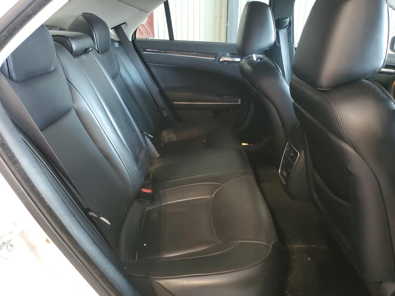 2019 Chrysler 300 Limited VIN: 2C3CCAKG6KH586548 Lot: 69857245