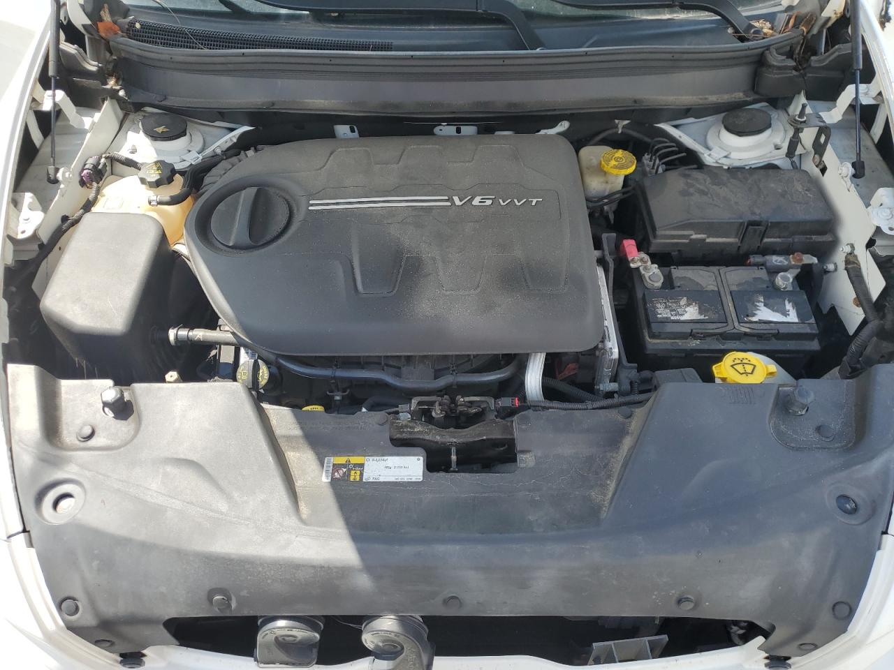 2016 Jeep Cherokee Overland VIN: 1C4PJMJS8GW296167 Lot: 66402875