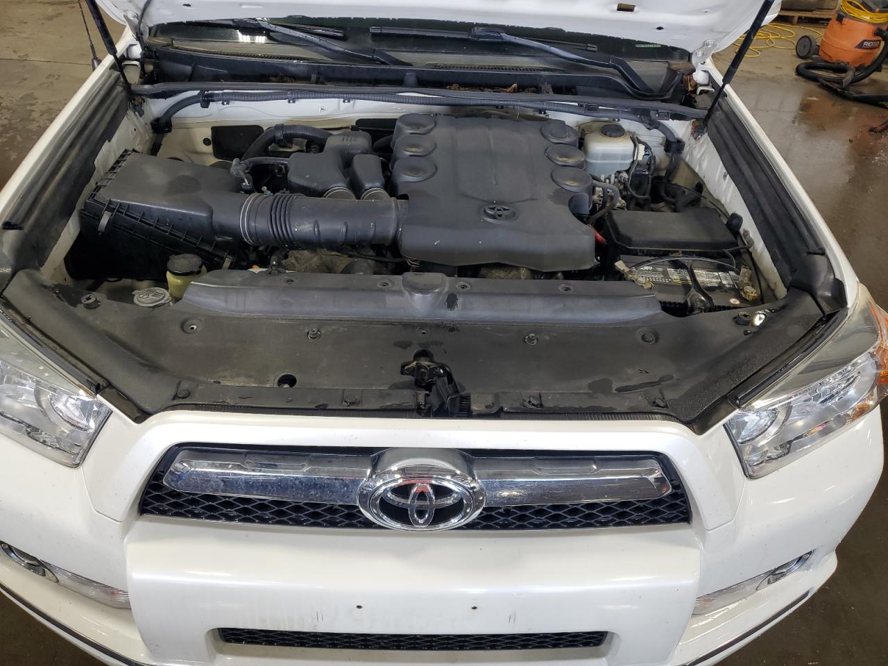 2011 Toyota 4Runner Sr5 VIN: JTEBU5JR4B5061294 Lot: 69321115