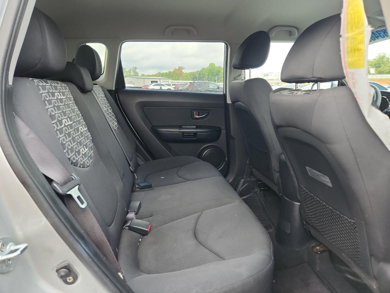 2011 Kia Soul + VIN: KNDJT2A23B7718384 Lot: 68348955