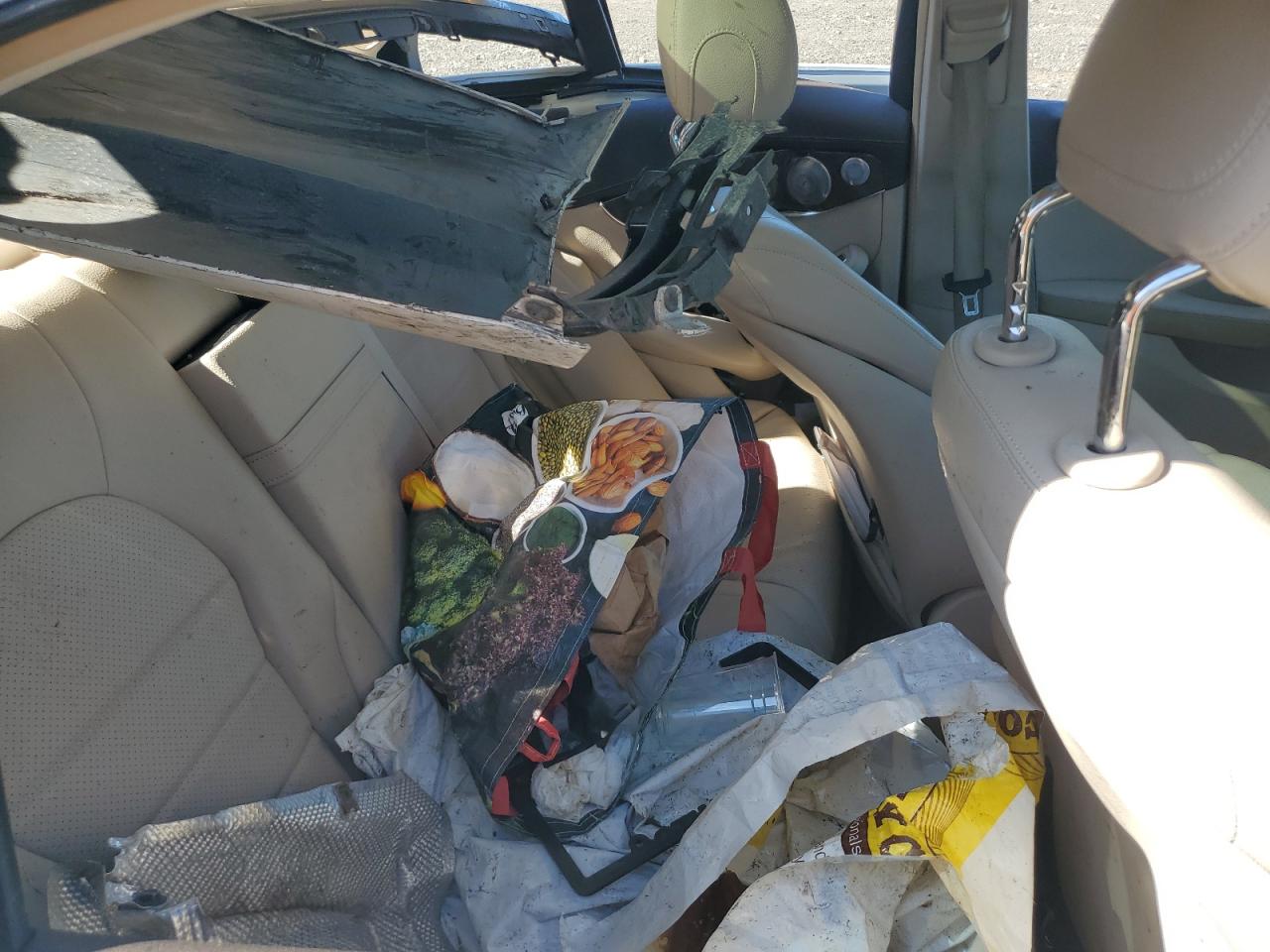 2015 Mercedes-Benz C 300 4Matic VIN: 55SWF4KB3FU035476 Lot: 68481105