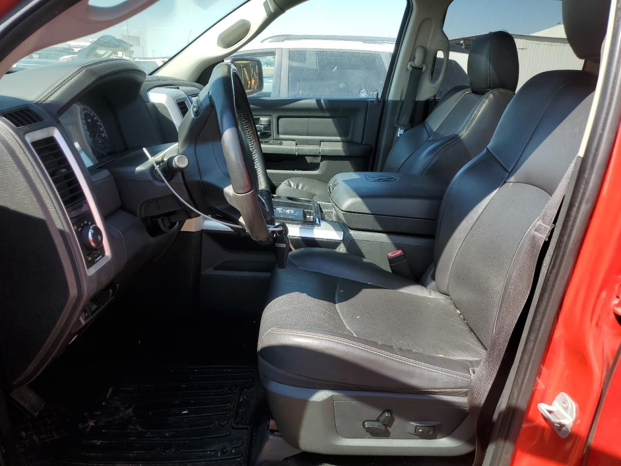 2011 Dodge Ram 1500 VIN: 1D7RV1CT2BS698693 Lot: 69804585