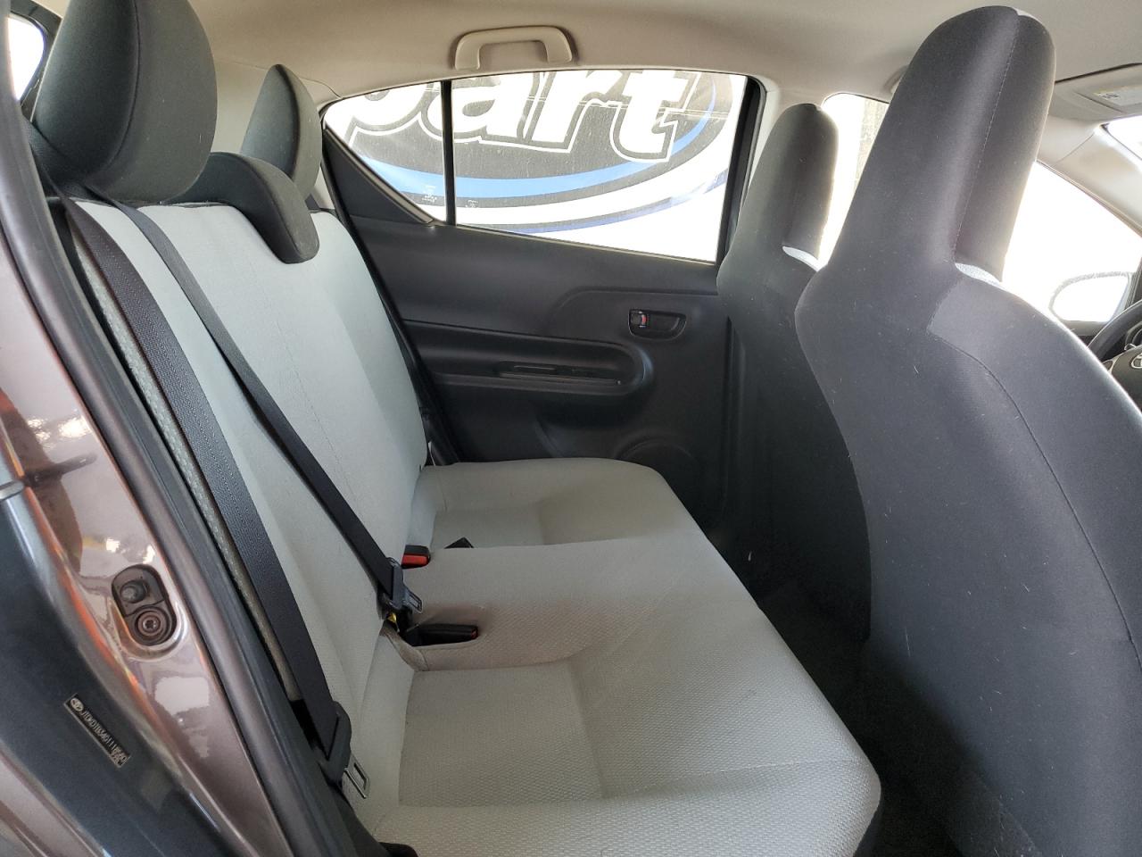 2016 Toyota Prius C VIN: JTDKDTB34G1118580 Lot: 70650105