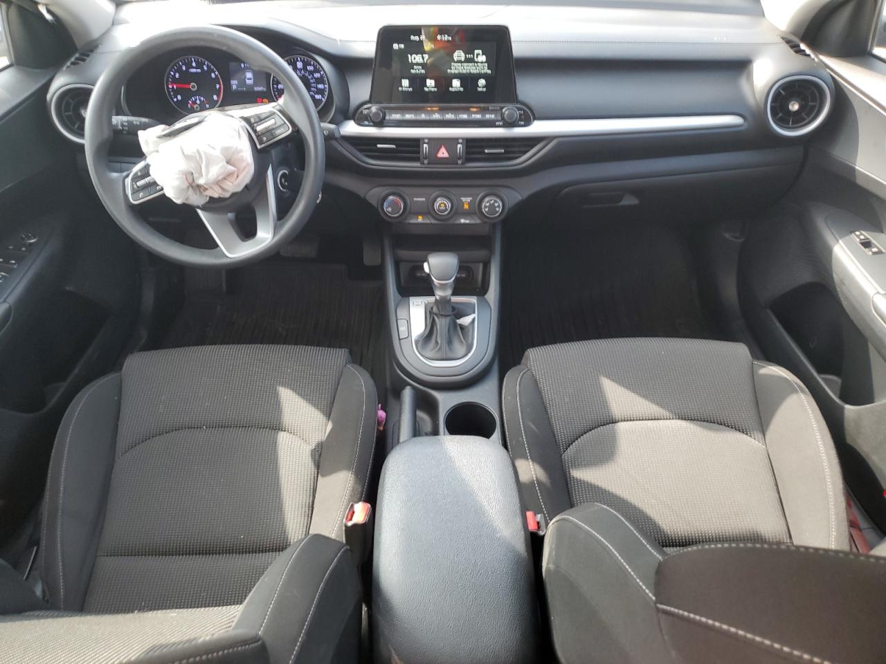 2020 Kia Forte Fe VIN: 3KPF24AD5LE249323 Lot: 70823965