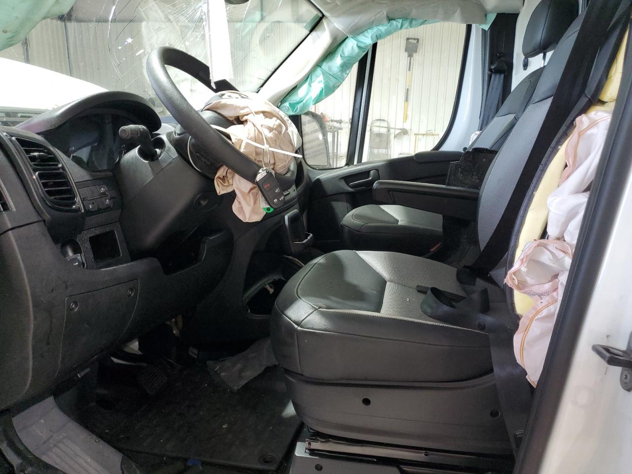 2025 Ram Promaster 2500 2500 High VIN: 3C6LRVDG2SE518765 Lot: 70148695