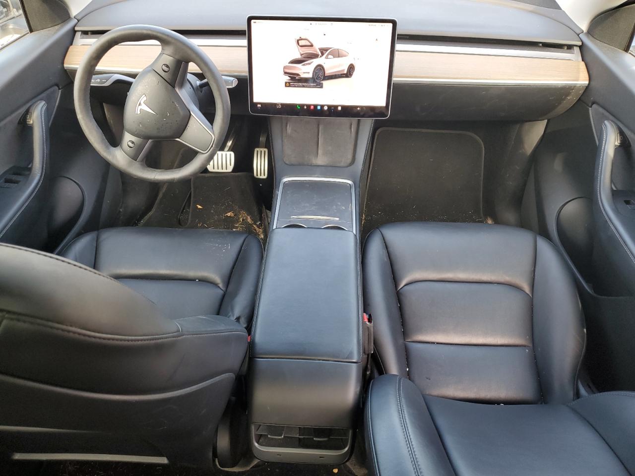 2022 Tesla Model Y VIN: 7SAYGDEF2NF382031 Lot: 67597225