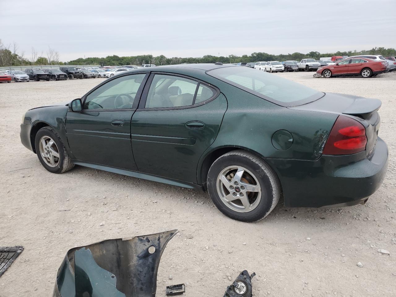 2004 Pontiac Grand Prix green null gas 2G2WS522941134228 photo #3