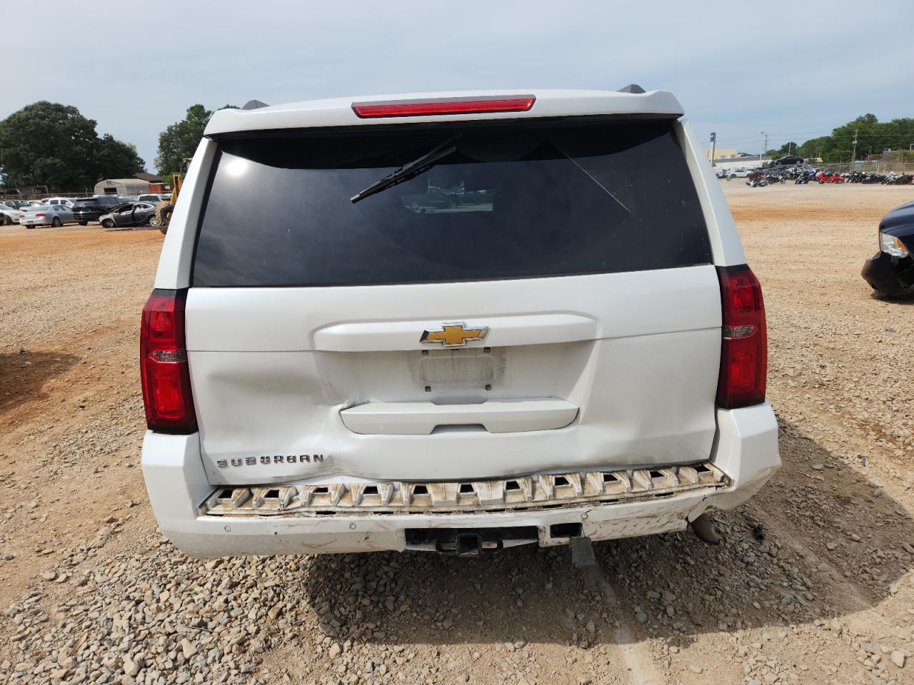 2016 Chevrolet Suburban VIN: 1GNSKHKC8GR138407 Lot: 70026755