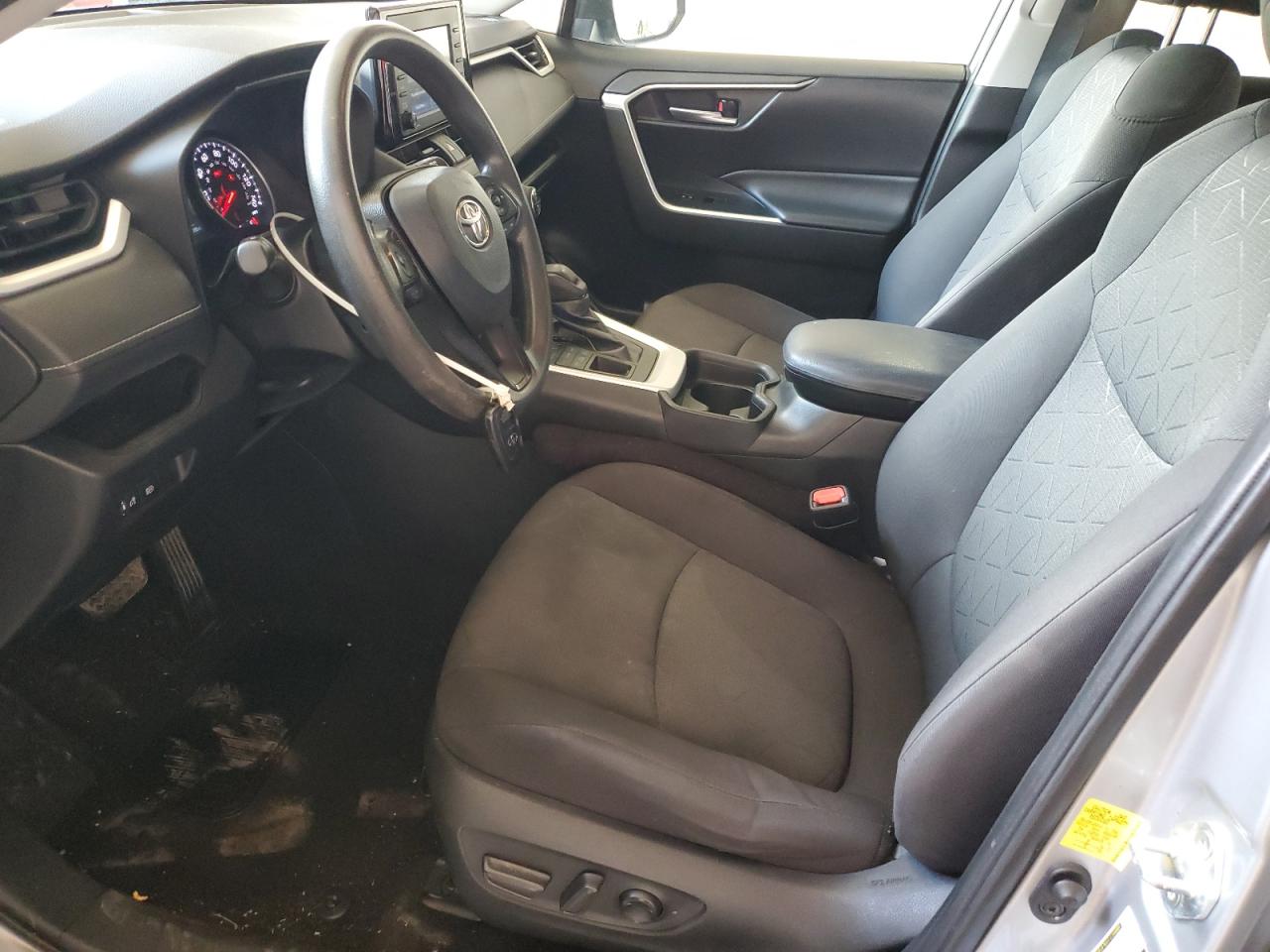 2021 Toyota Rav4 Xle VIN: 2T3P1RFV7MW186284 Lot: 70092485