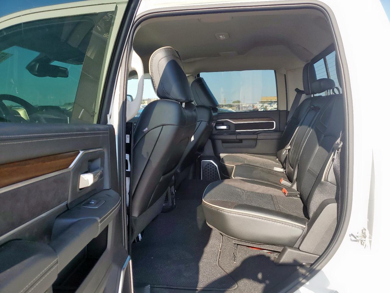 2024 Ram 2500 Laramie VIN: 3C6UR5FL5RG403302 Lot: 67407165