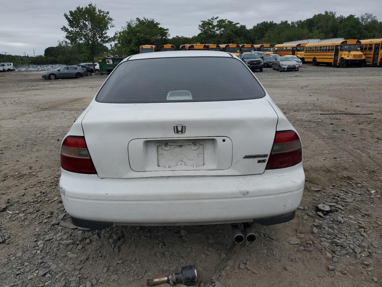 1995 Honda Accord Ex VIN: 1HGCD5663SA135692 Lot: 68287525