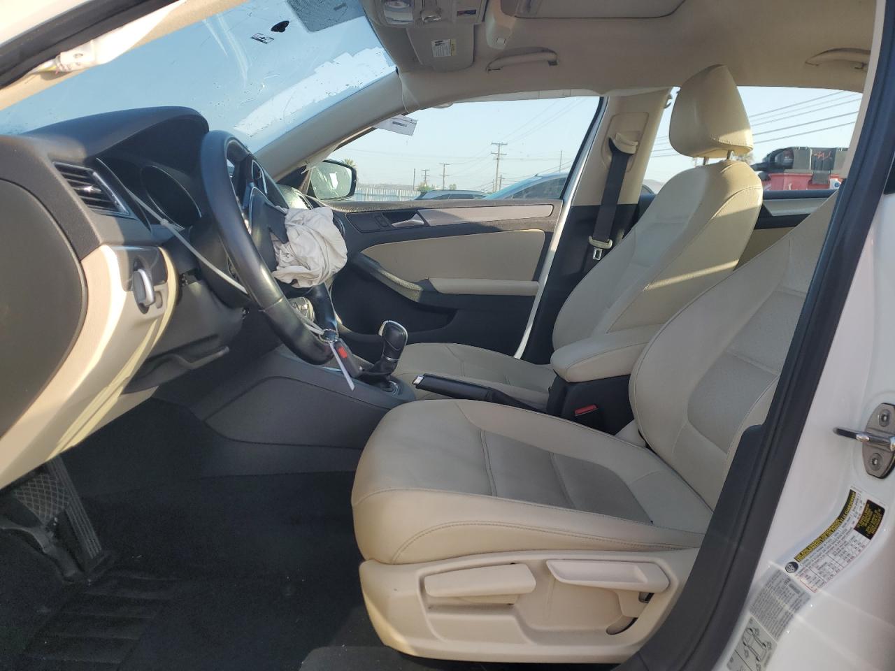 3VWDB7AJ7HM251826 2017 Volkswagen Jetta Se